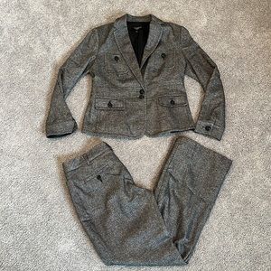 Talbots two piece suit size 8 petite and 4 petite